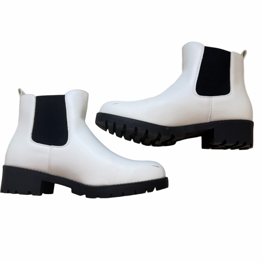 Vepose White Chelsea Boots Size 10